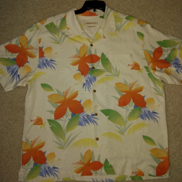 EUC Tommy Bahama 100% silk shirt - Picture 2 of 6